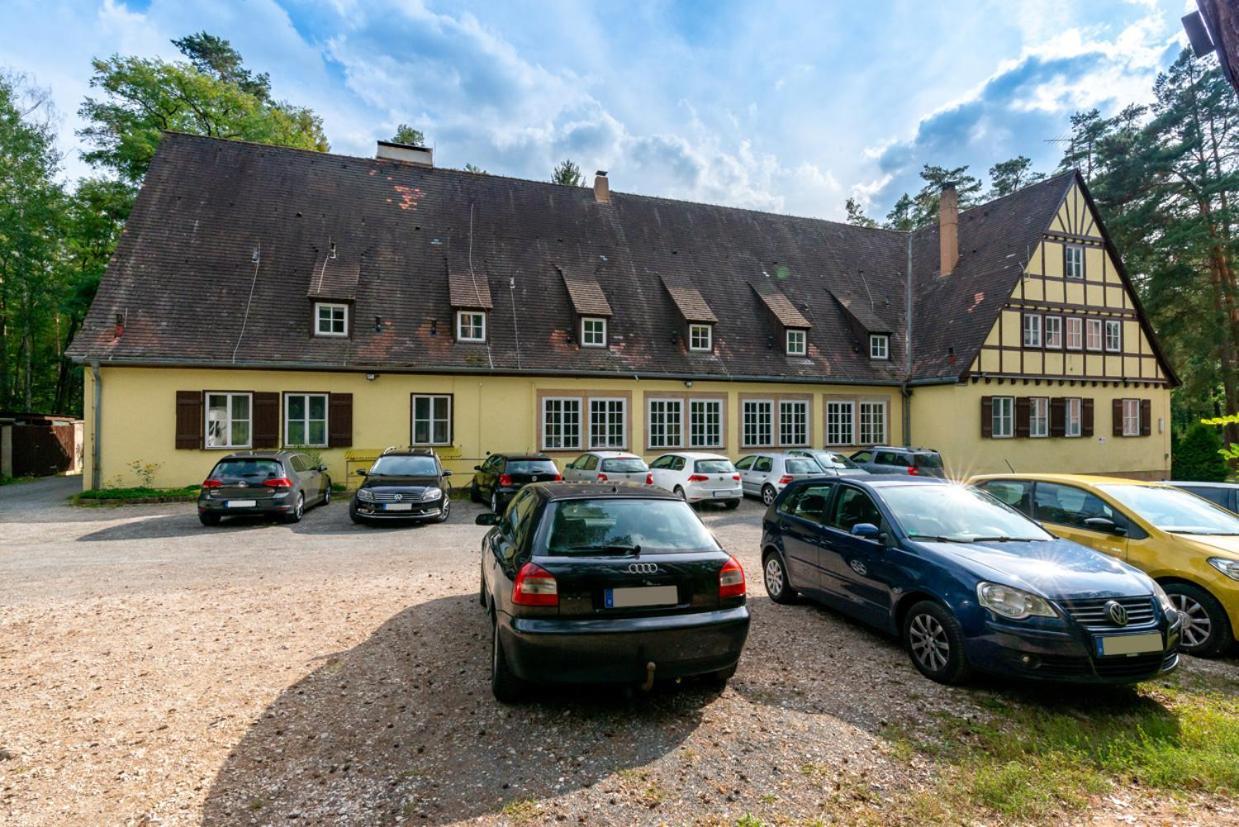 Jugend-hotel