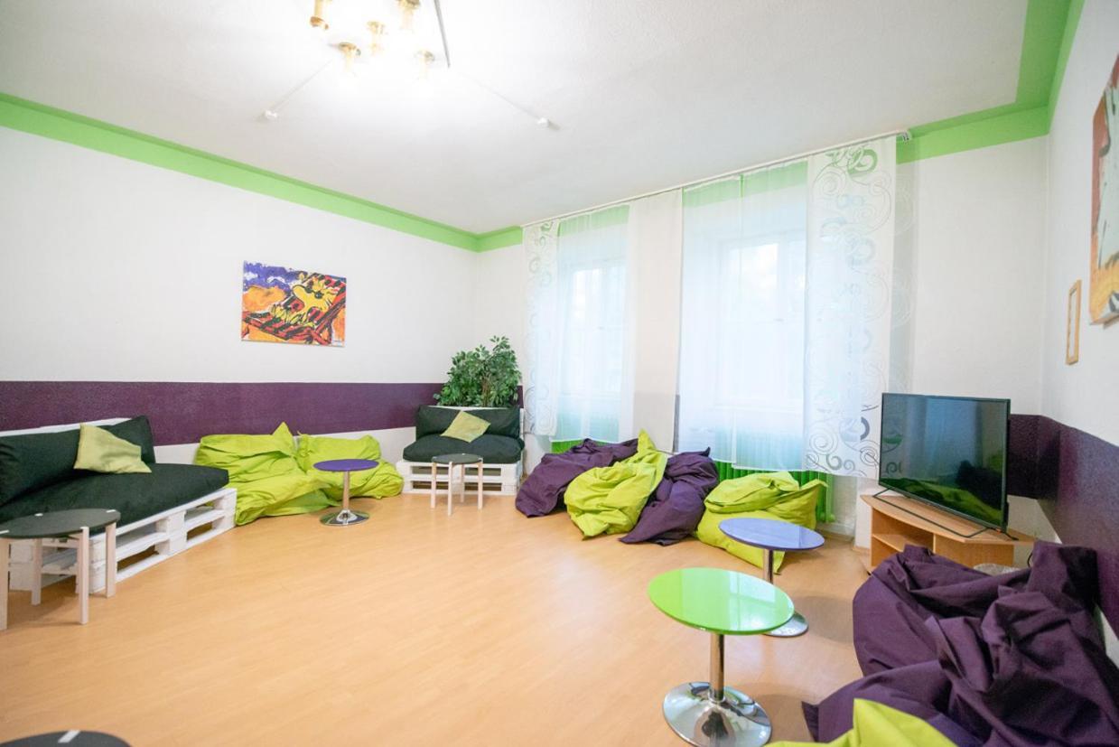 Jugend-hotel