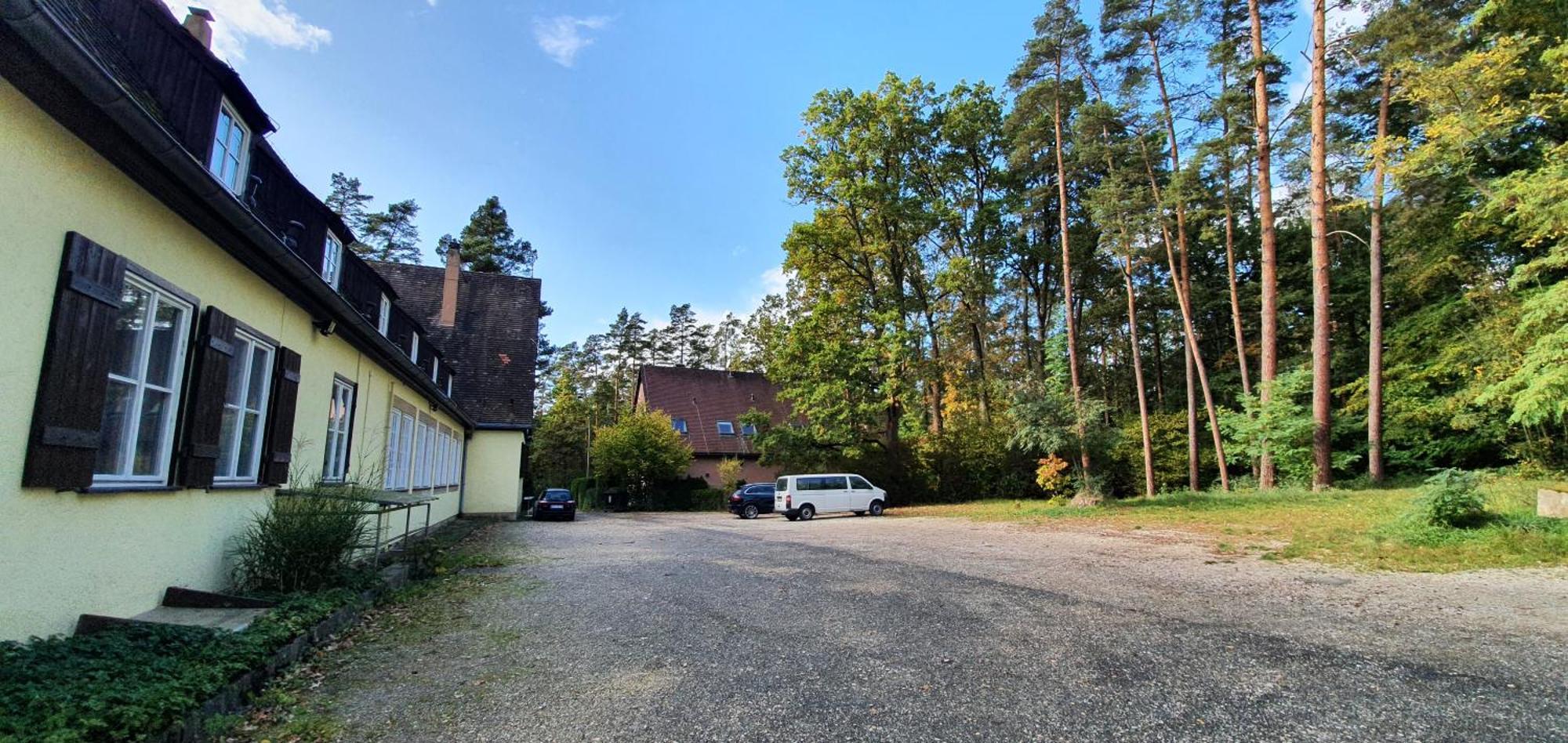 Jugend-hotel