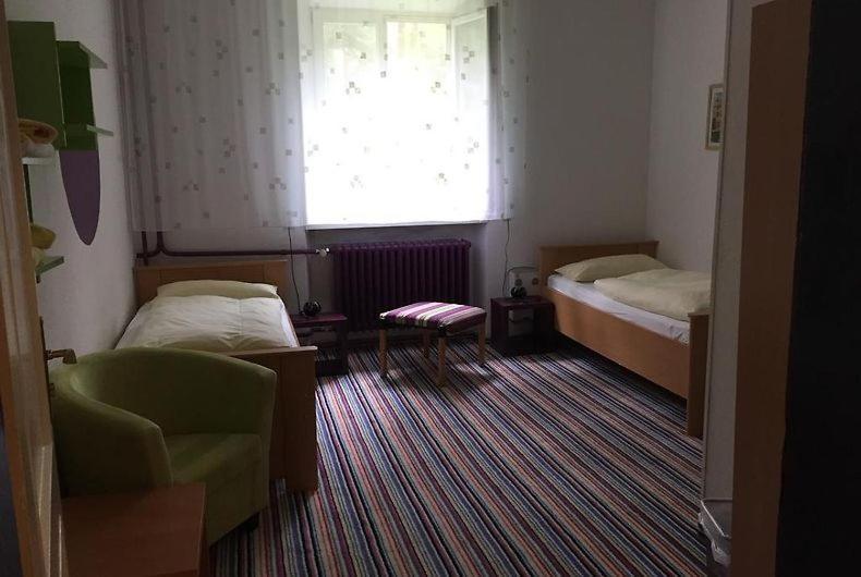 Jugend-hotel